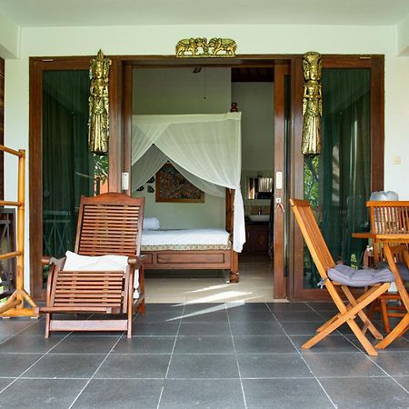 Retreat Villa Toraja Baturinggit Kubu Exterior photo